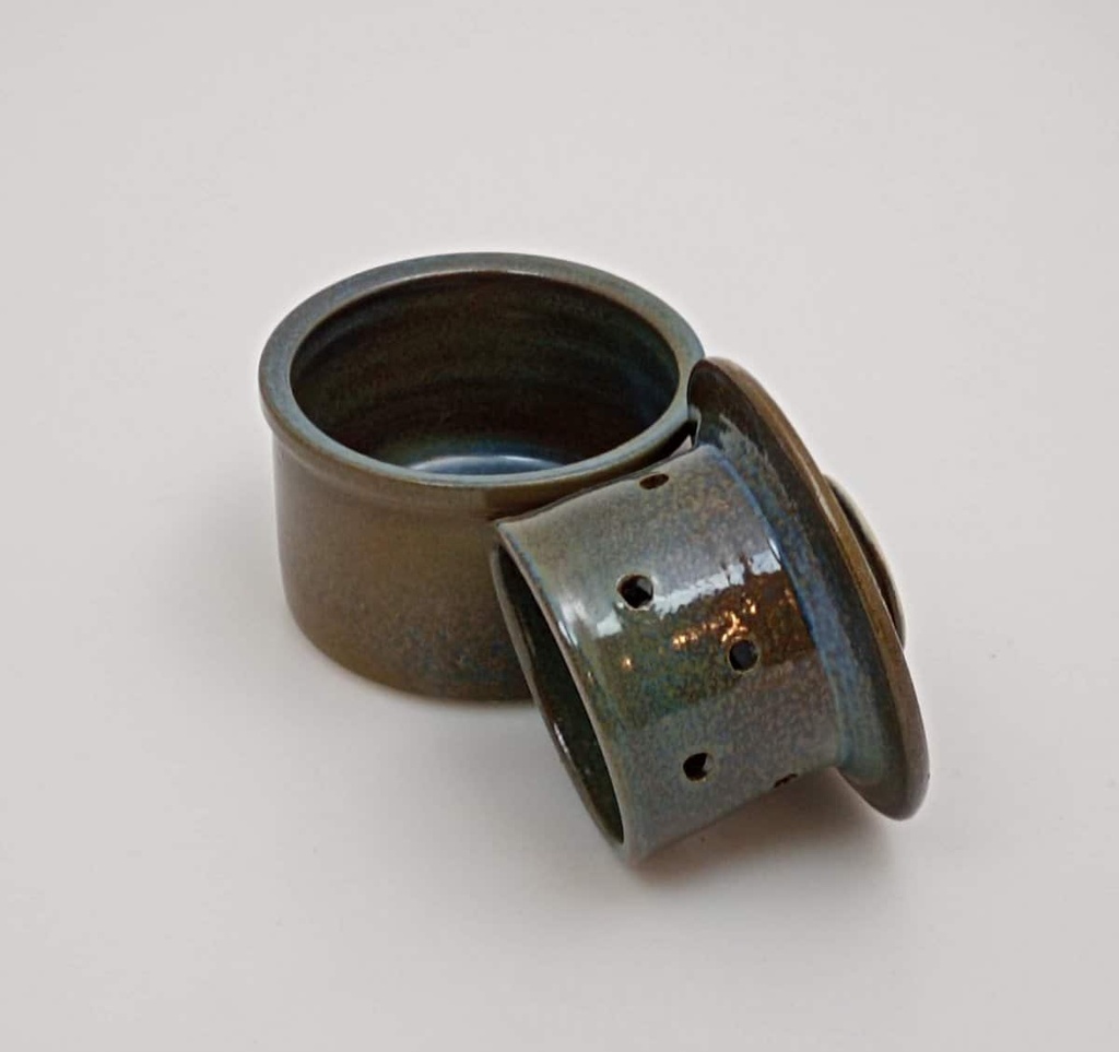 [KOMsmörkruka150gAntikBlå] Butter dish 150g container with water seal antique blue